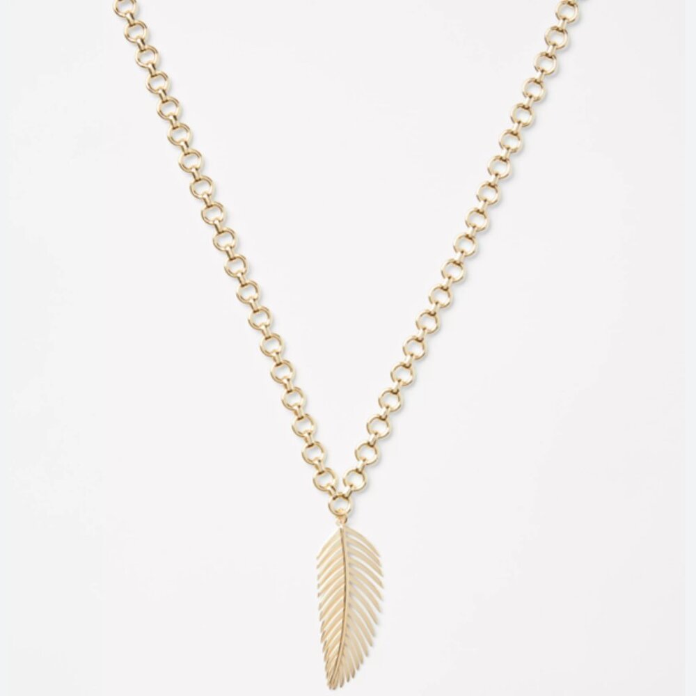 ✨✨Ann Taylor Leaf Drop Pendant Necklace‎ ✨✨